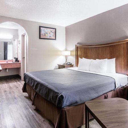 Econo Lodge Gainesville Eksteriør bilde