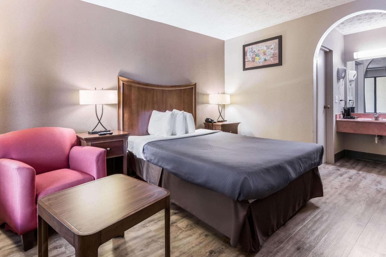 Econo Lodge Gainesville Eksteriør bilde