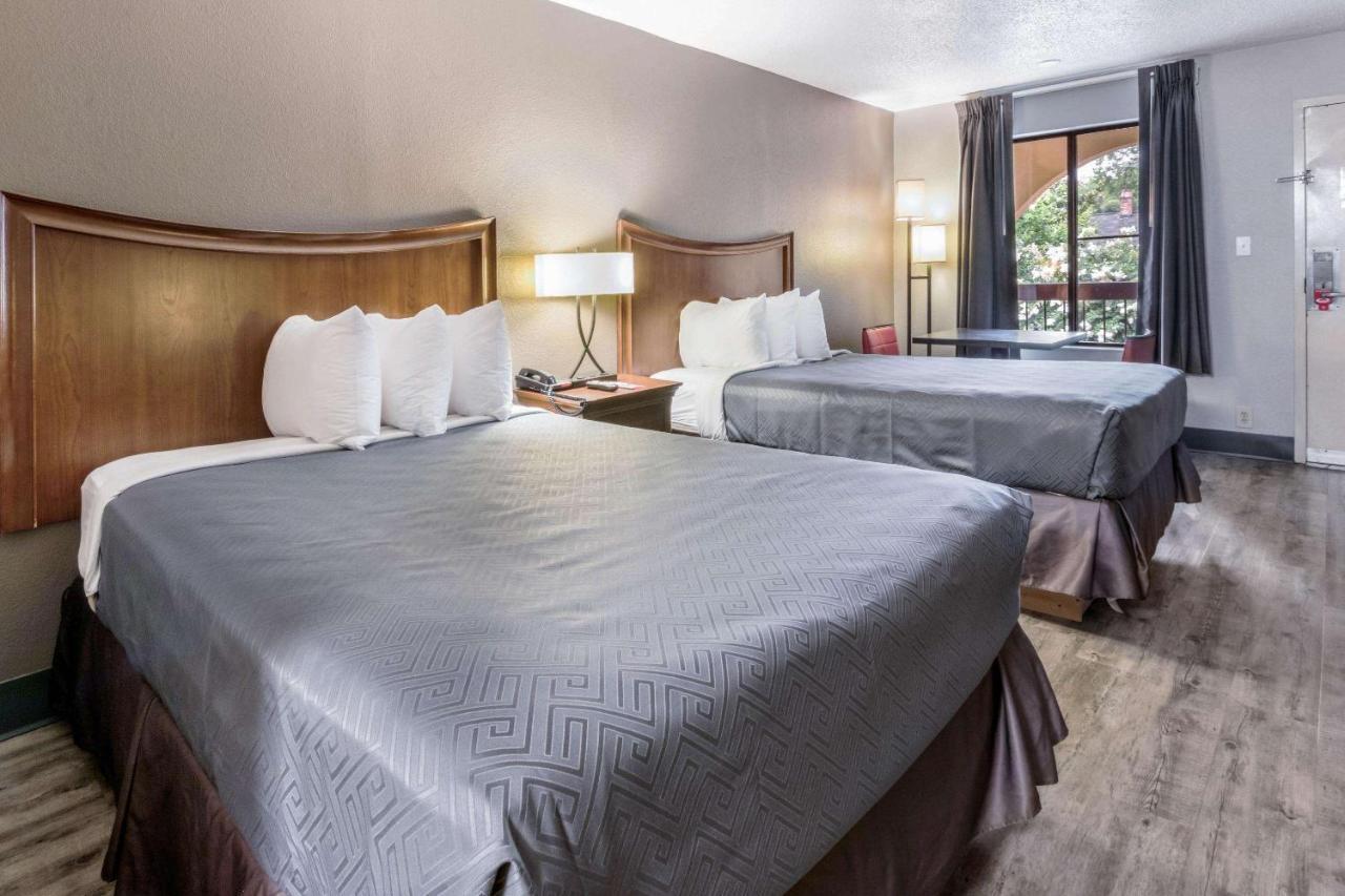Econo Lodge Gainesville Eksteriør bilde