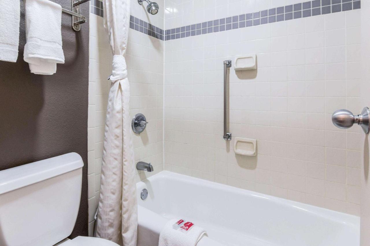 Econo Lodge Gainesville Eksteriør bilde