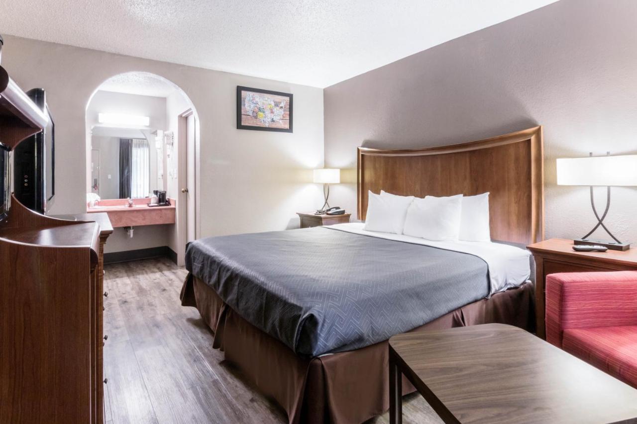 Econo Lodge Gainesville Eksteriør bilde